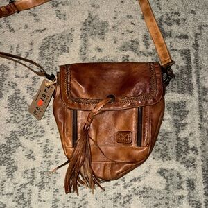Bedstu crossbody NWT